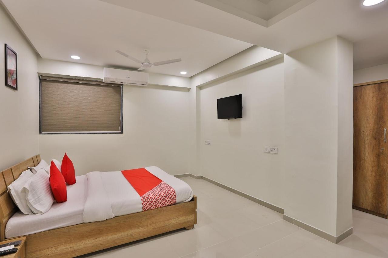 Collection O 12462 Hotel Shiv Inn Γκαντχιναγκάρ Εξωτερικό φωτογραφία