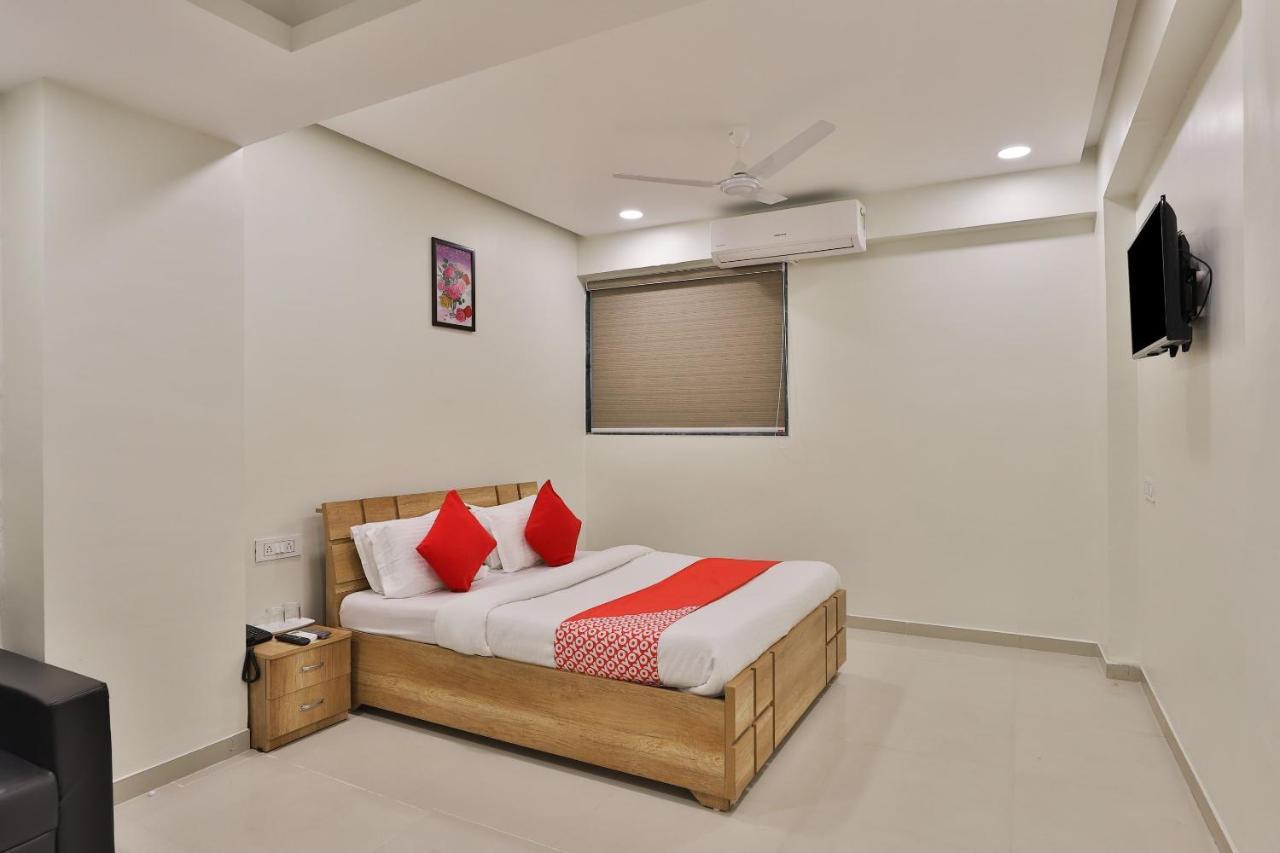 Collection O 12462 Hotel Shiv Inn Γκαντχιναγκάρ Εξωτερικό φωτογραφία