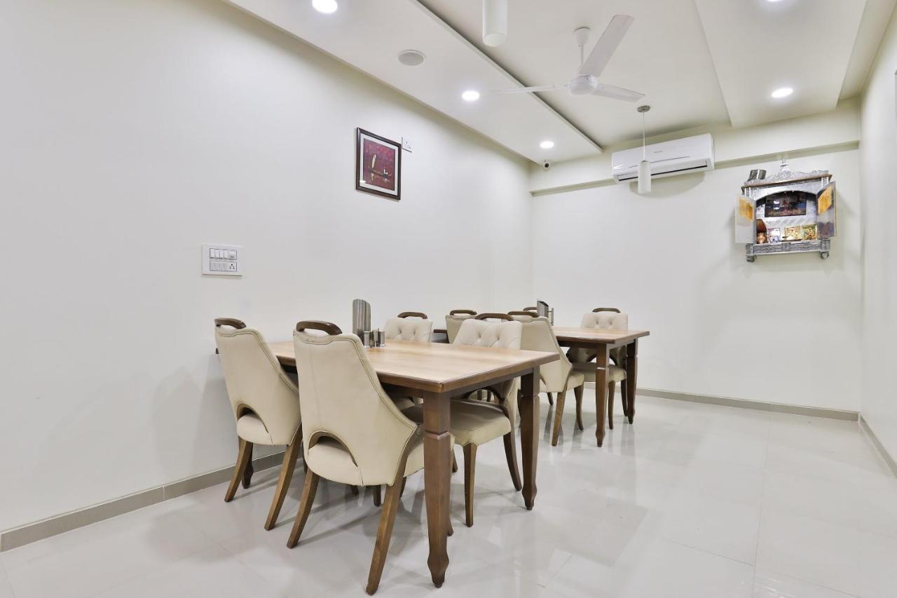 Collection O 12462 Hotel Shiv Inn Γκαντχιναγκάρ Εξωτερικό φωτογραφία