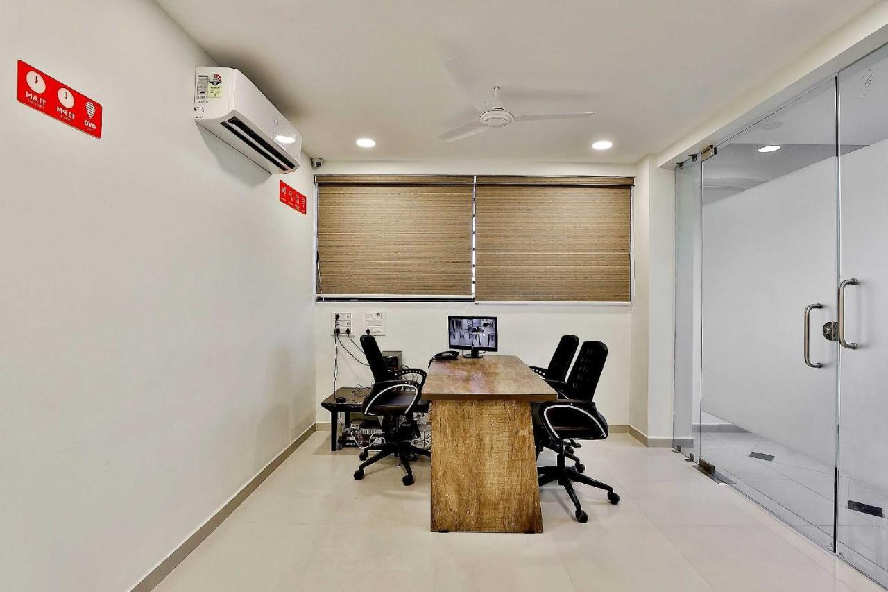 Collection O 12462 Hotel Shiv Inn Γκαντχιναγκάρ Εξωτερικό φωτογραφία